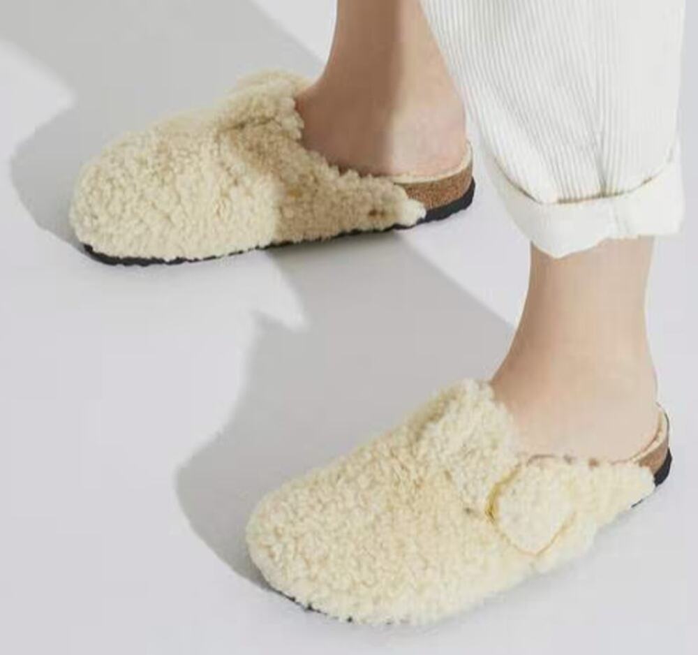 Birkenstock Shearling Boston Big Buckle Clogs Cream (Sz 37)